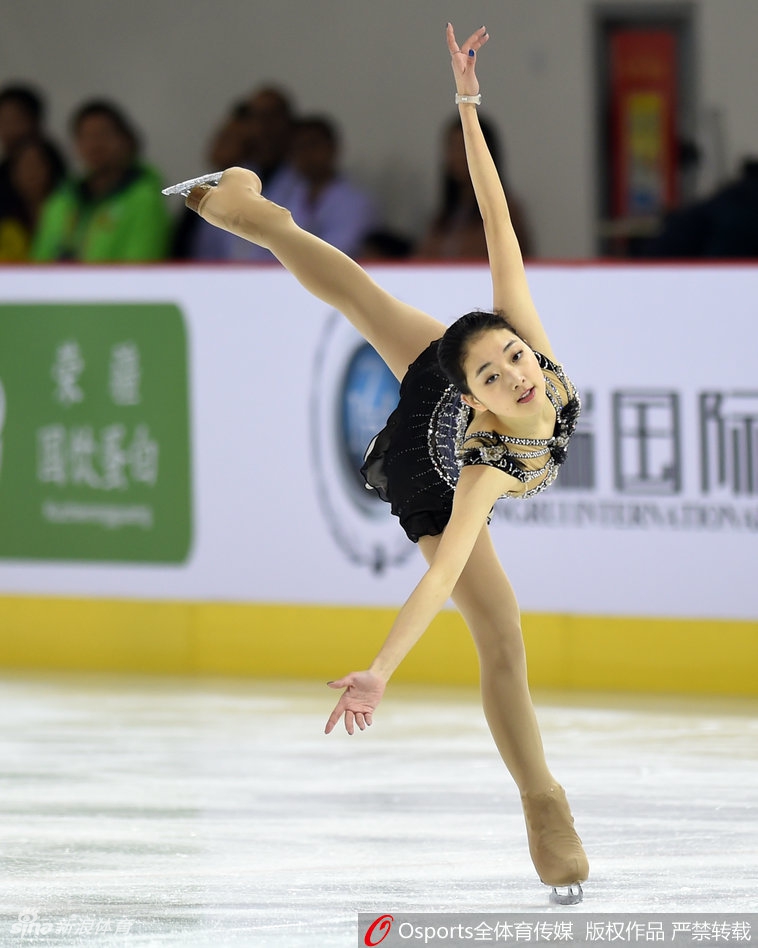 花滑女神李子君宣布退役
