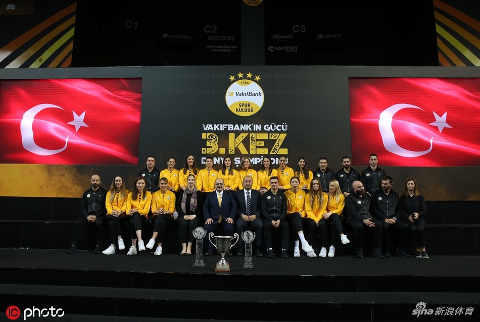 朱婷三年留洋生涯荣誉满满