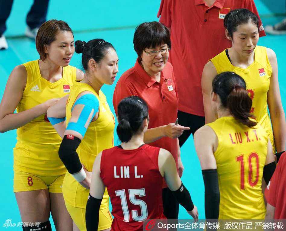 亚运女排小组赛中国3-0韩国