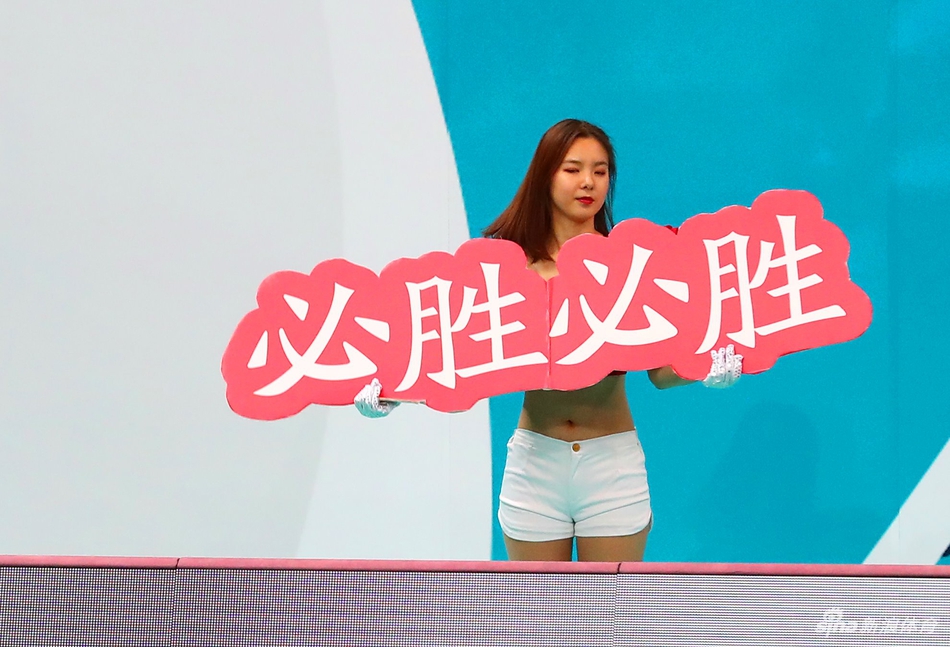 新浪直击排超北京女排3-0福建