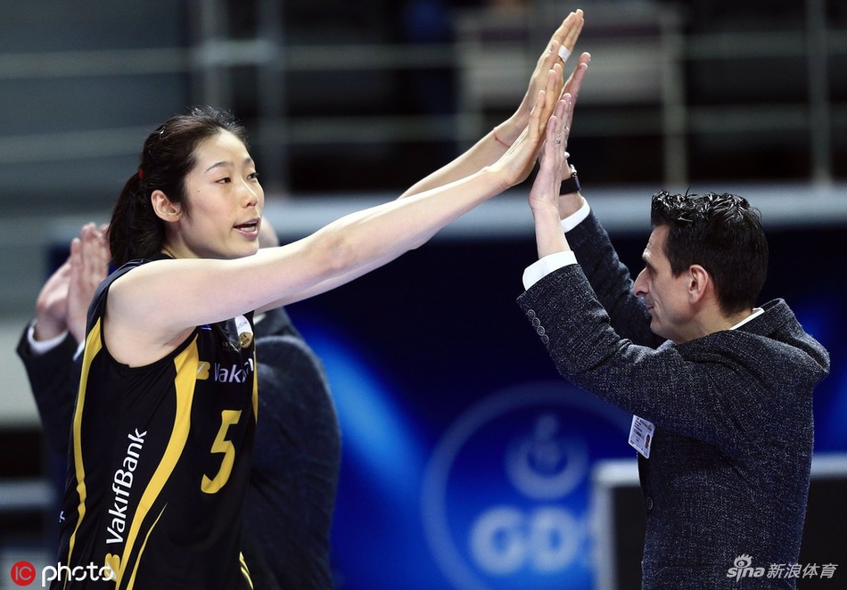 朱婷三年留洋生涯荣誉满满