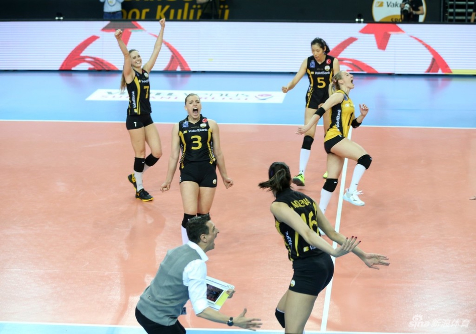 朱婷22分土超瓦基弗3-1进决赛