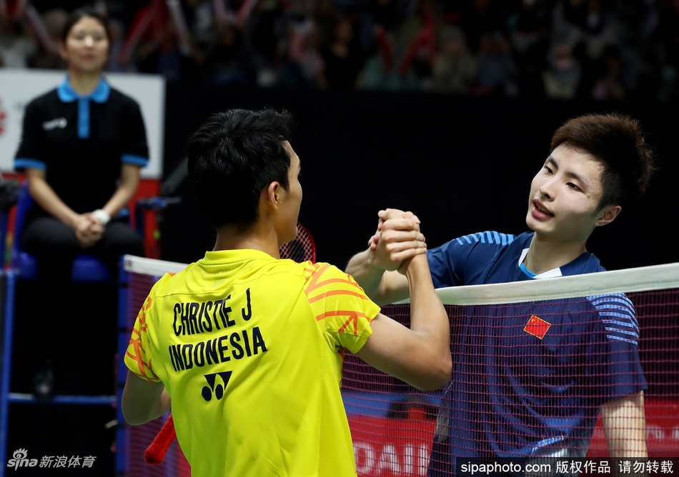 印尼赛石宇奇0-2乔纳坦