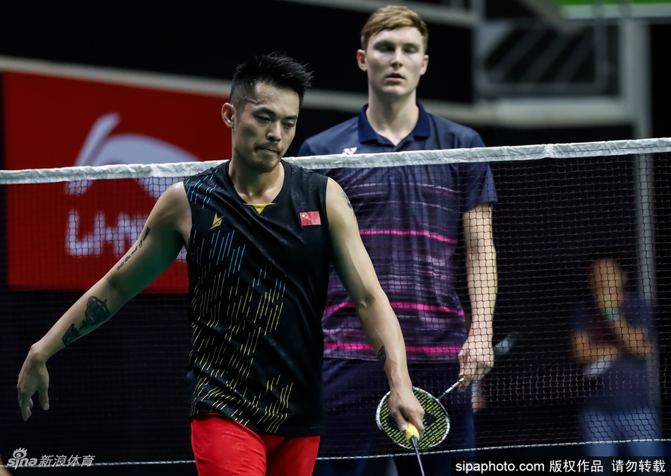 新加坡赛林丹落后时退赛