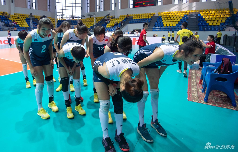 U18女排世锦赛中国3-0喀麦隆