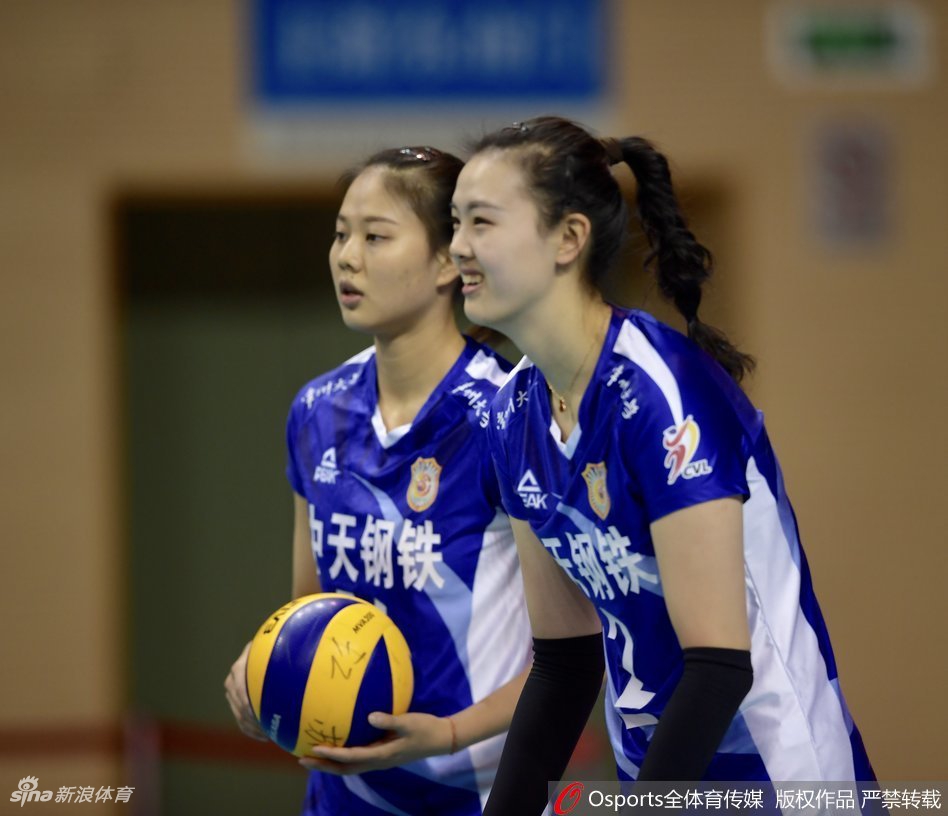 排超八强战江苏女排3-0山东