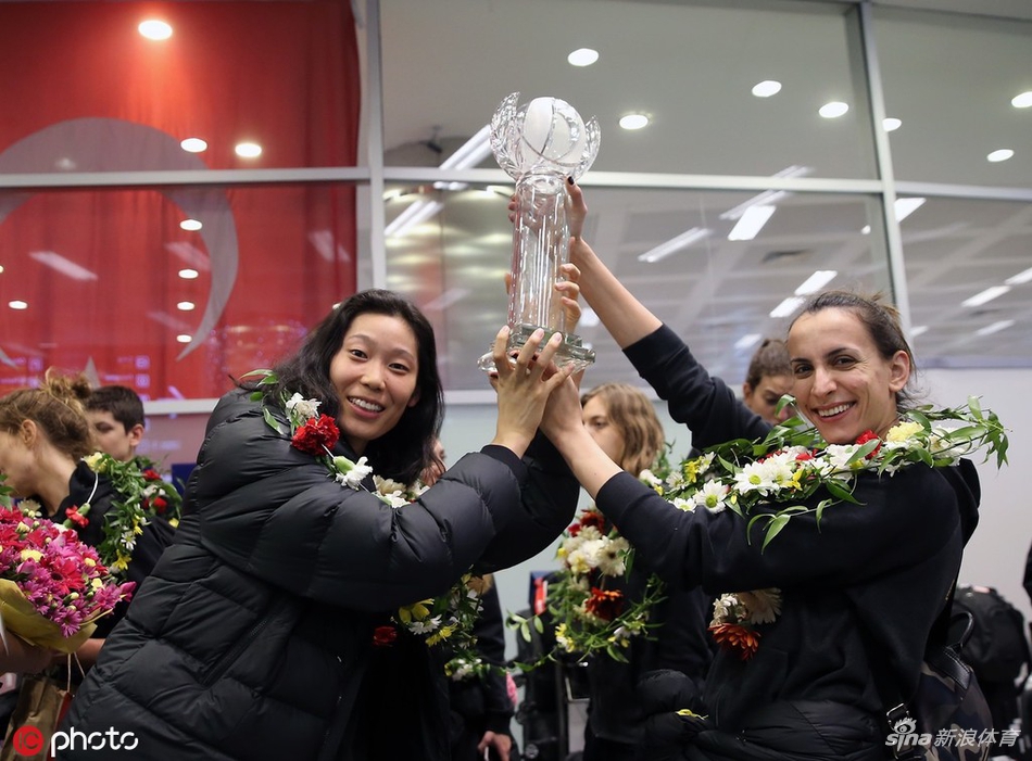 朱婷三年留洋生涯荣誉满满