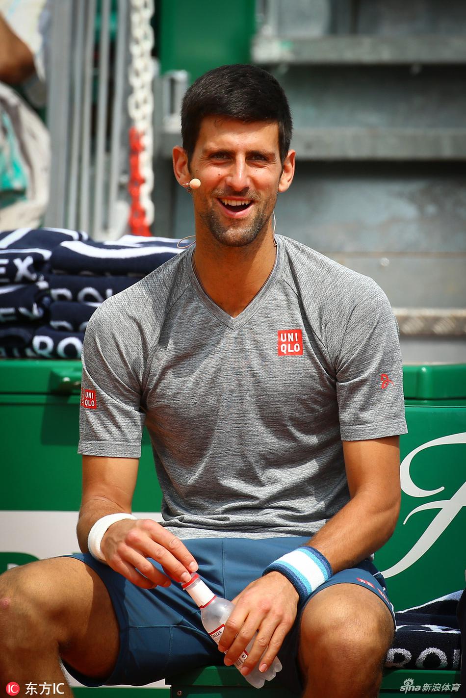 小德参加蒙卡慈善赛手舞足蹈