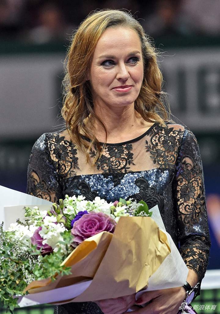 辛吉斯举行退役仪式_高清图集_新浪网