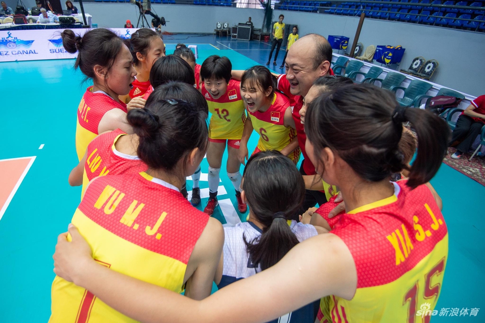 U18女排世锦赛中国3-0进四强