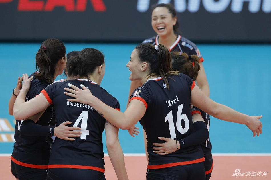 新浪直击天津女排3-2北京进决赛