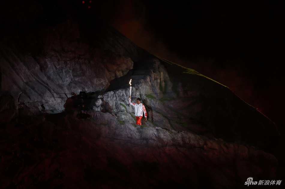 新浪直击雅加达亚运会开幕式