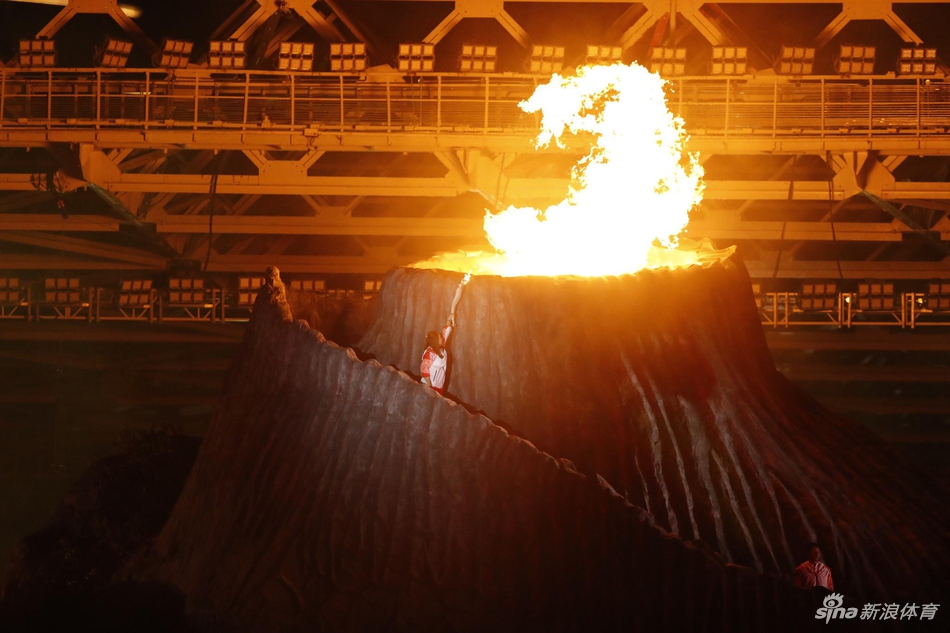 新浪直击雅加达亚运会开幕式