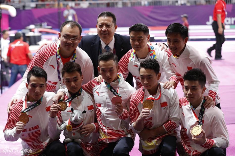 新浪直击亚运体操男团中国夺冠