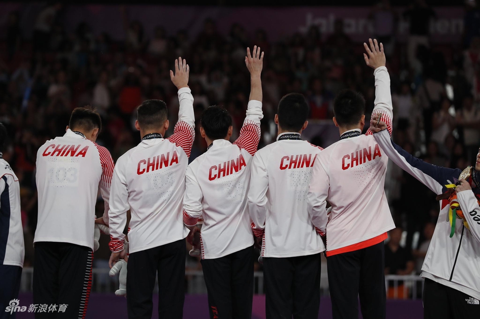 新浪直击亚运体操男团中国夺冠