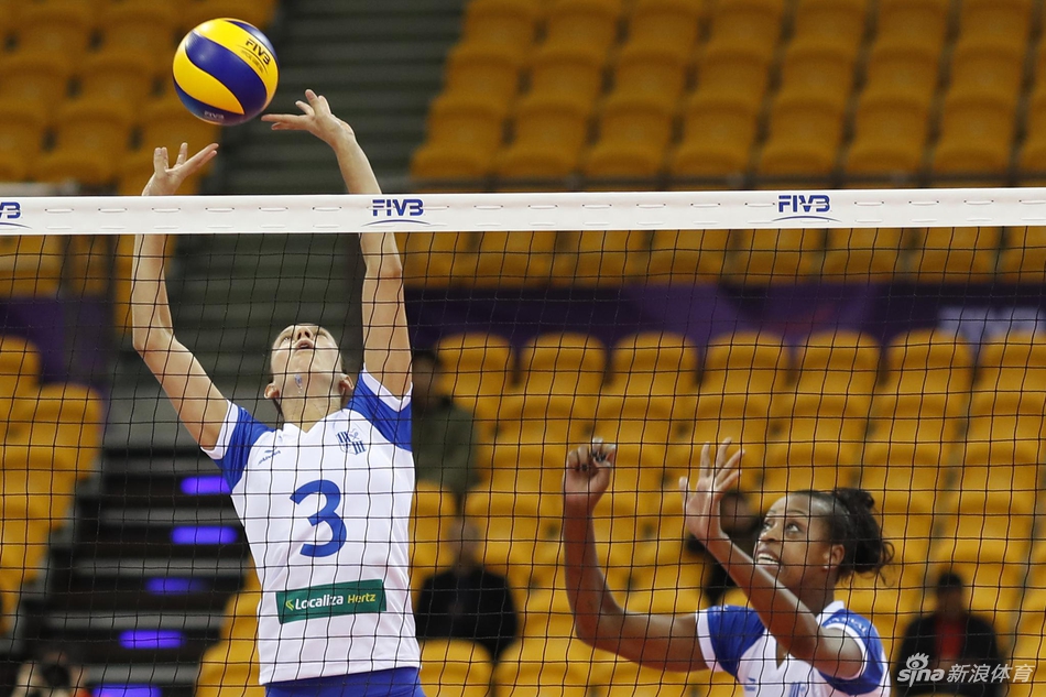 世俱杯浙江女排1-3米纳斯