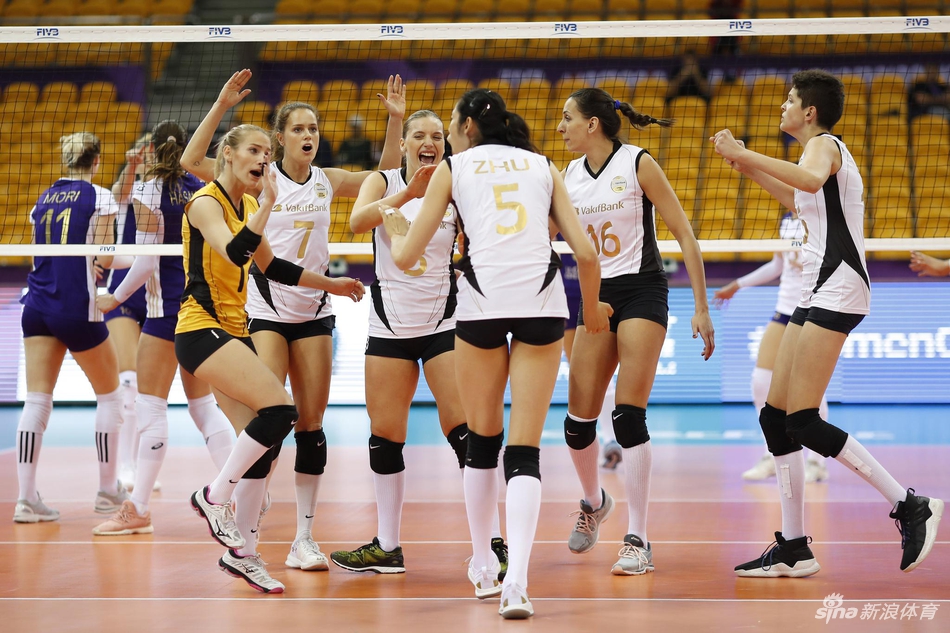 新浪直击世俱杯瓦基弗银行连胜