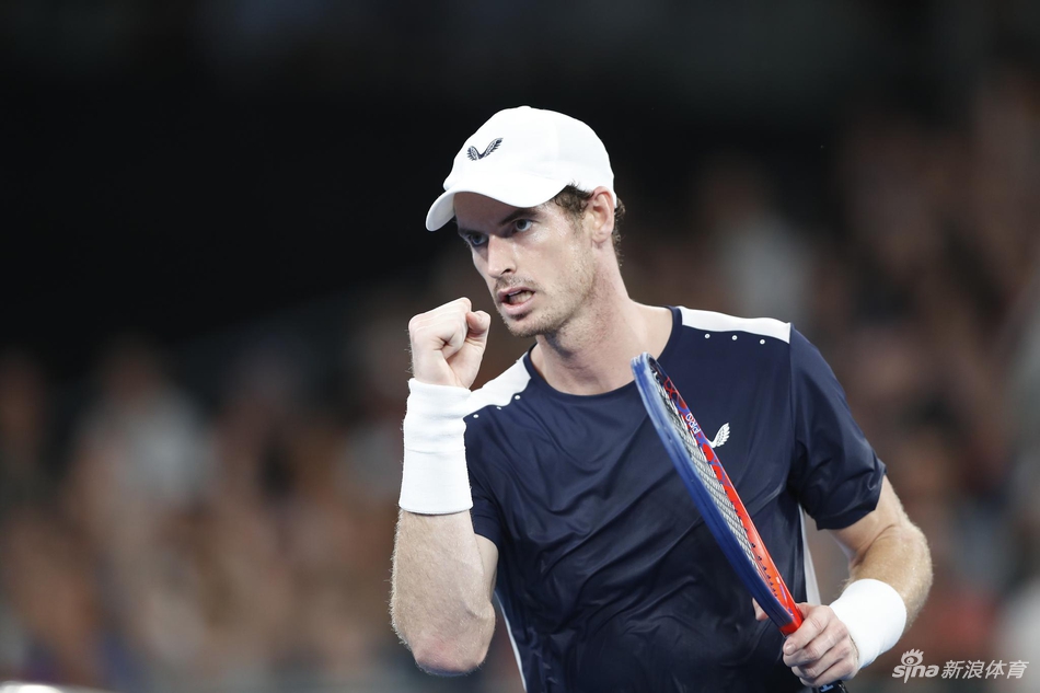 新浪直击澳网穆雷2-3出局