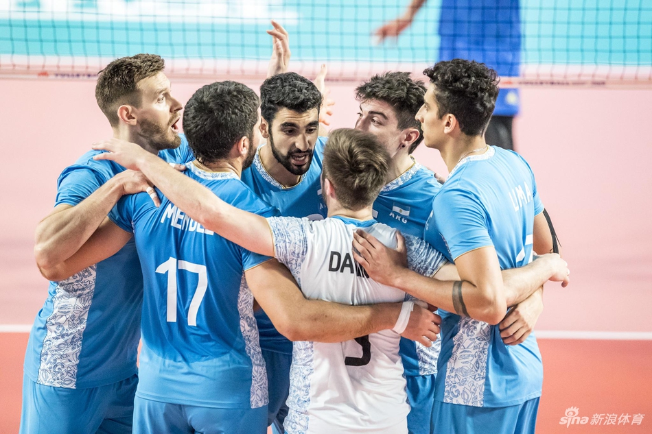 世联赛中国男排1-3阿根廷