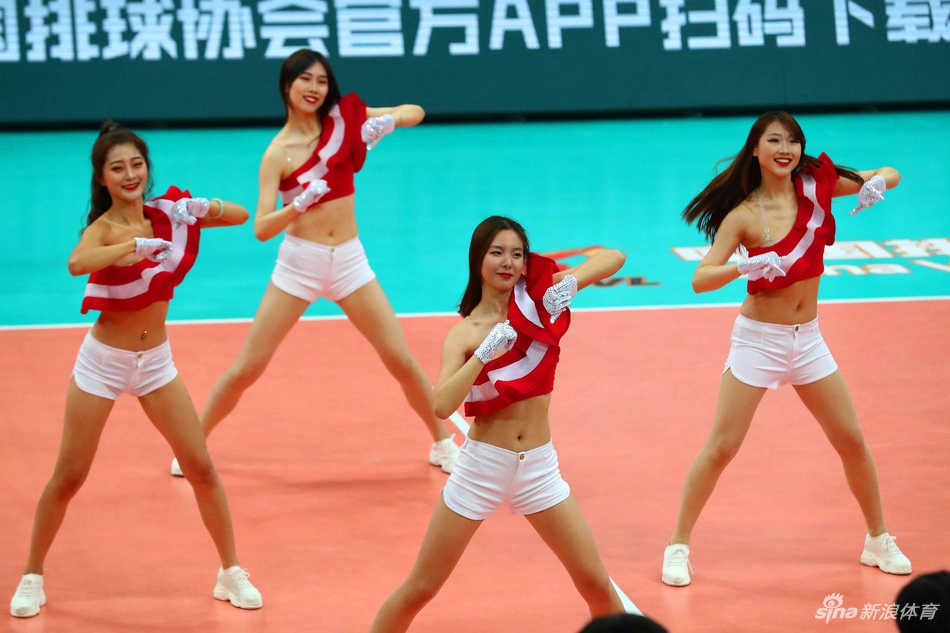 新浪直击排超北京女排3-0福建