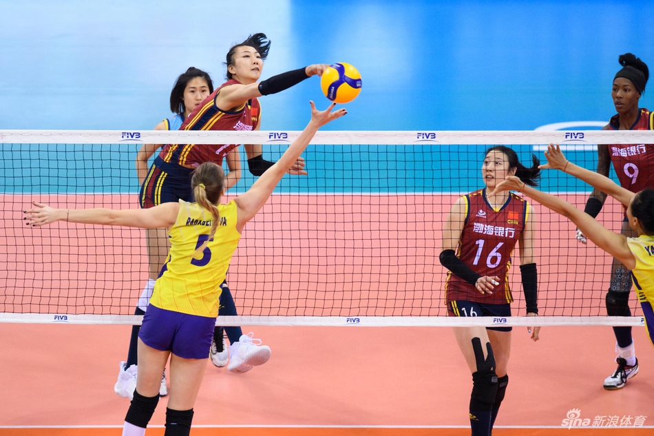 世俱杯天津女排0-3恒大获第八