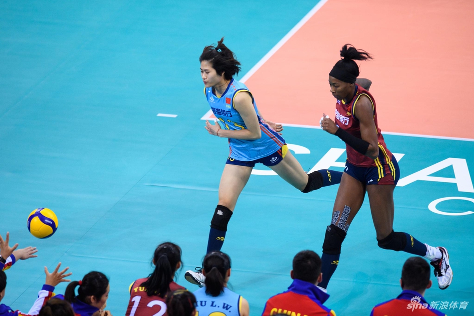世俱杯天津女排0-3恒大获第八
