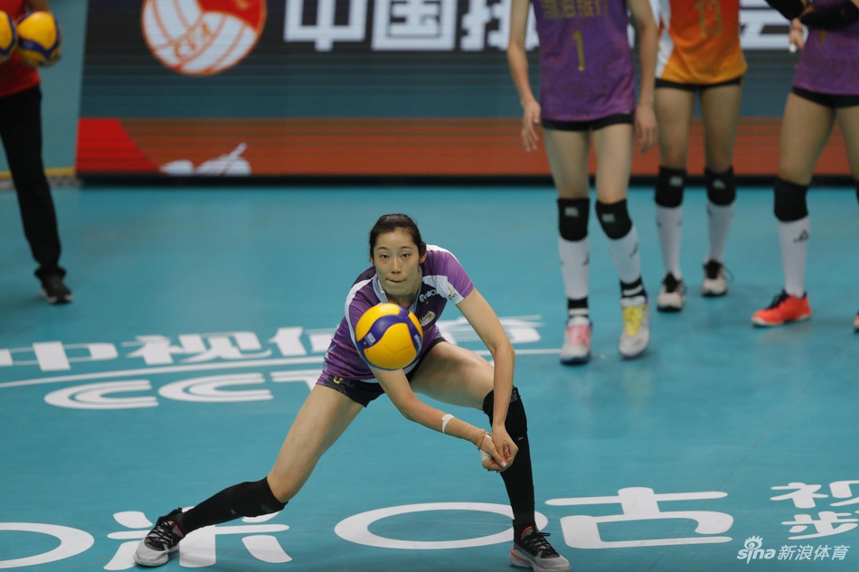 新浪直击天津女排3-2北京进决赛