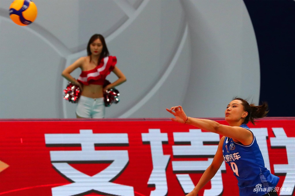 新浪直击排超北京女排3-0福建