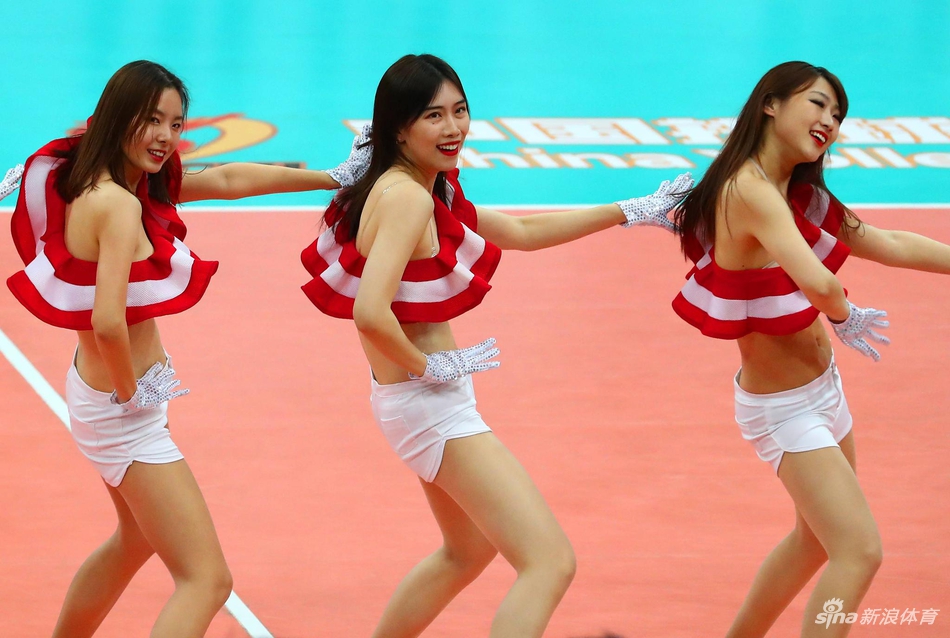 新浪直击排超北京女排3-0福建