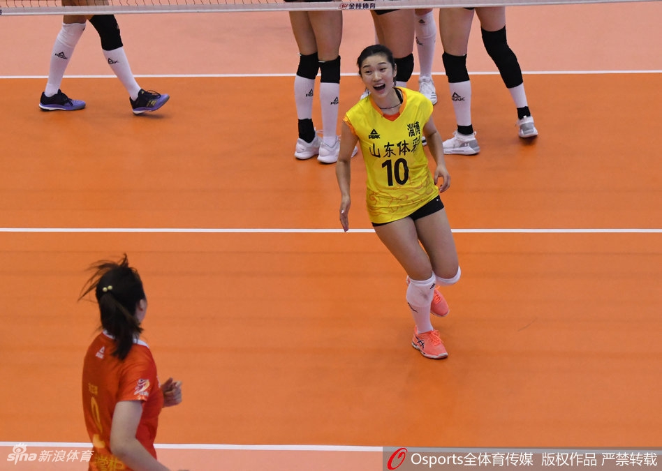 排超8强战北汽女排1-3山东女排