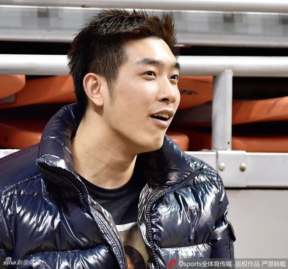 江苏vs天津 张常宁未婚夫观战