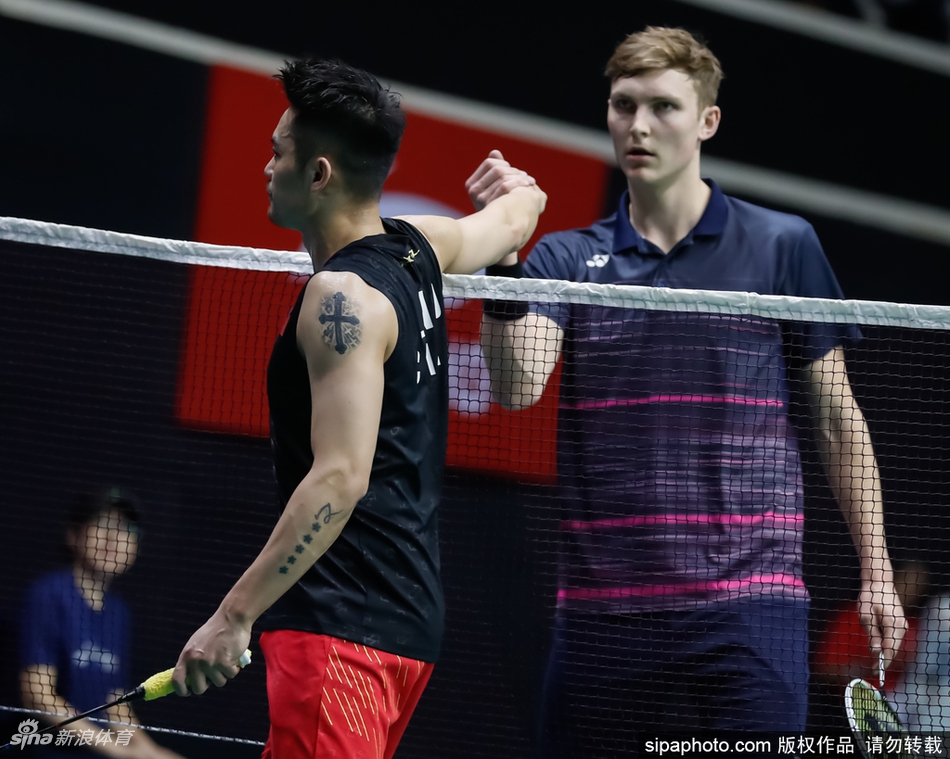 新加坡赛林丹落后时退赛