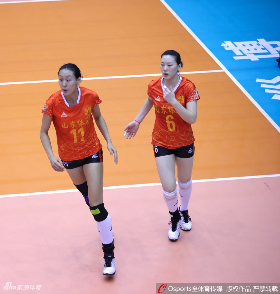 8强战次轮山东女排3-1江苏女排