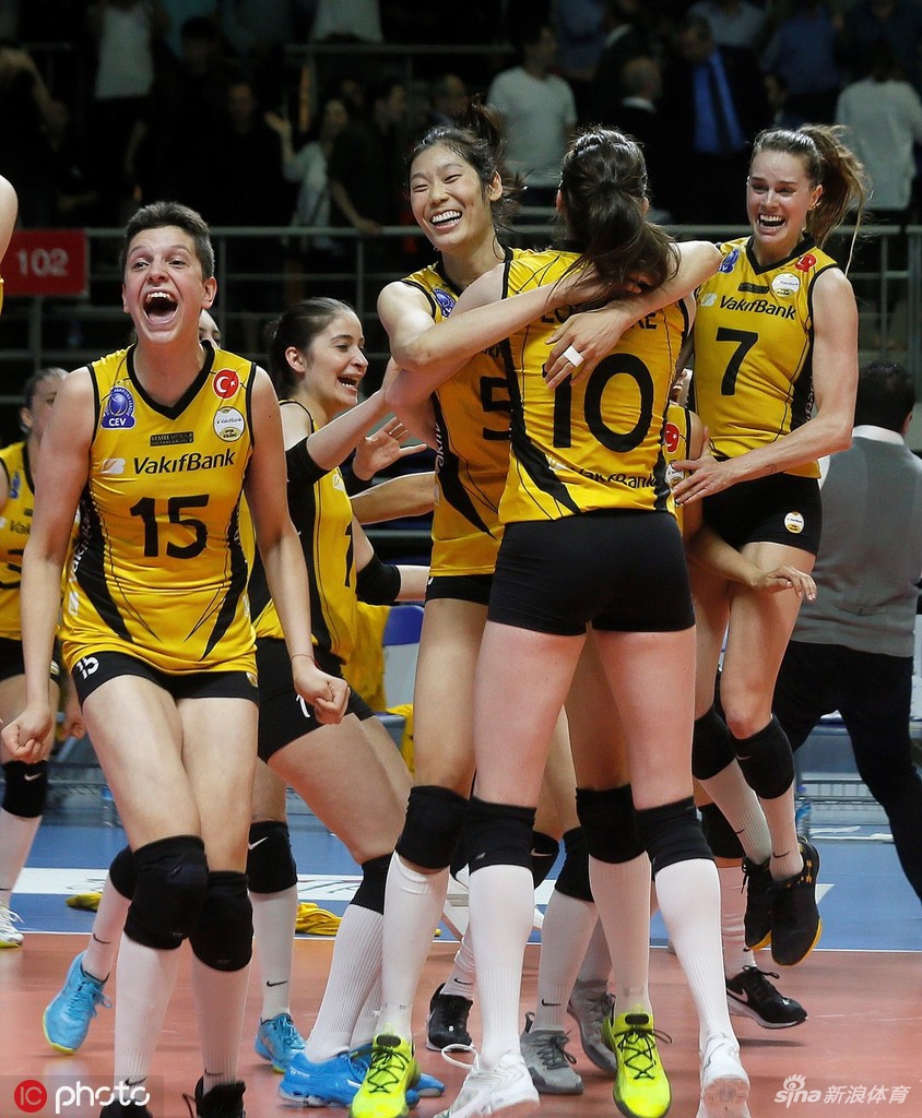 朱婷三年留洋生涯荣誉满满