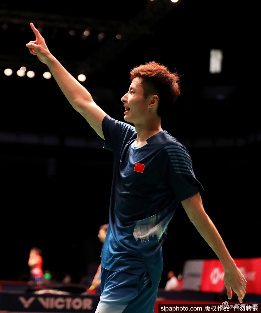 大马赛石宇奇2-1艰难晋级