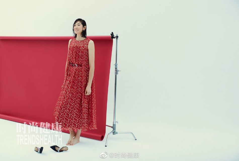 朱婷为《时尚健康》杂志拍写真