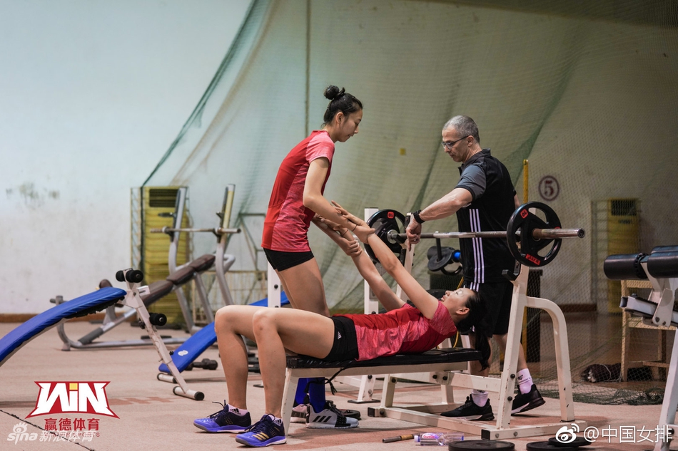 中国女排漳州集训最新训练照