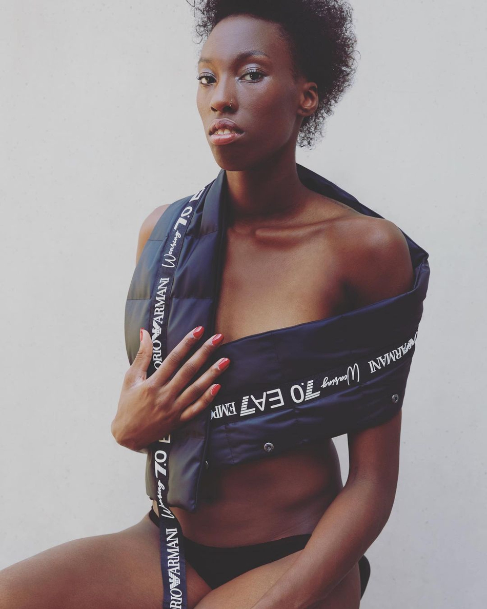 意大利女排名将埃格努最新写真