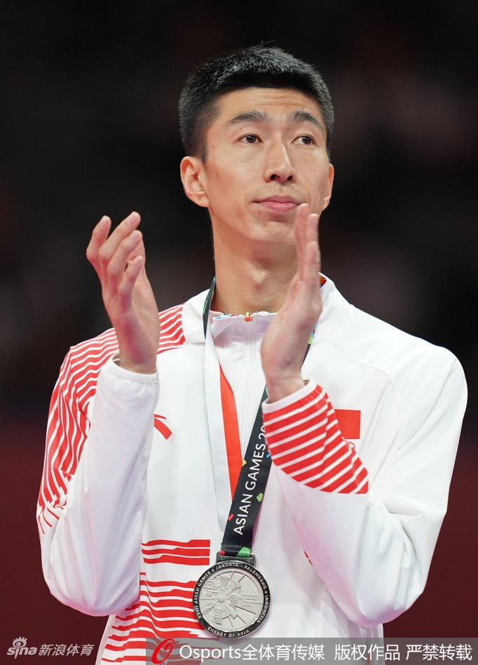 亚运跆拳道63公斤赵帅摘银