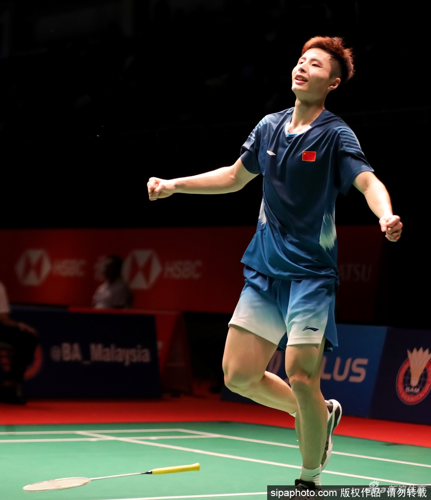 大马赛石宇奇2-1艰难晋级