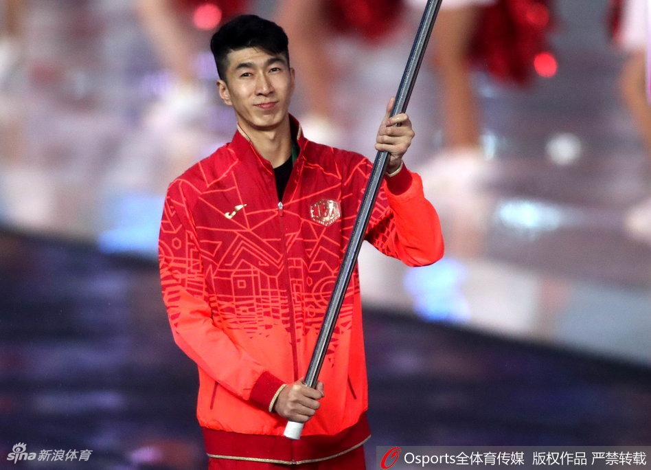 赵帅担任2018亚运会中国旗手