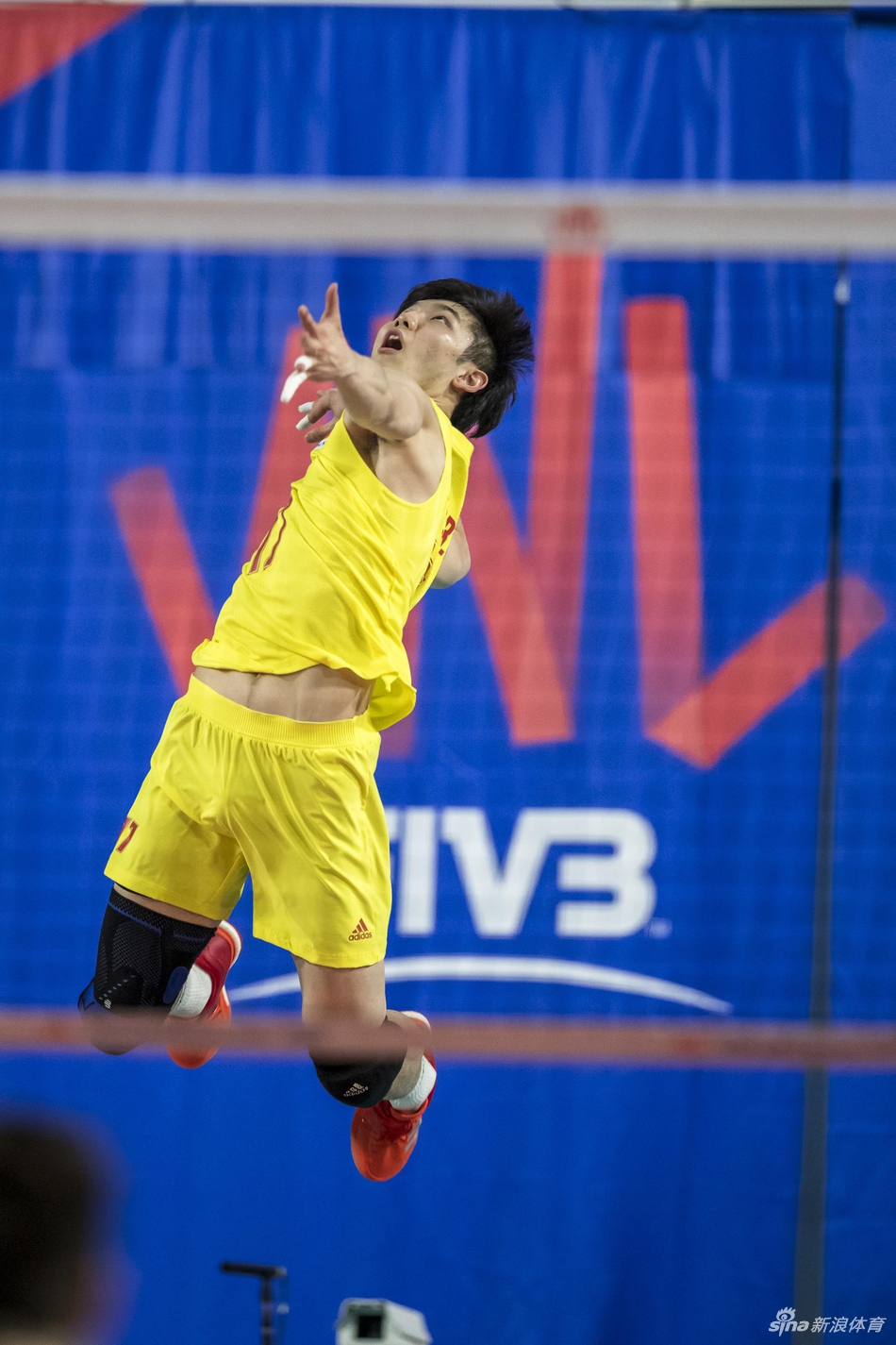 世联赛中国男排1-3阿根廷