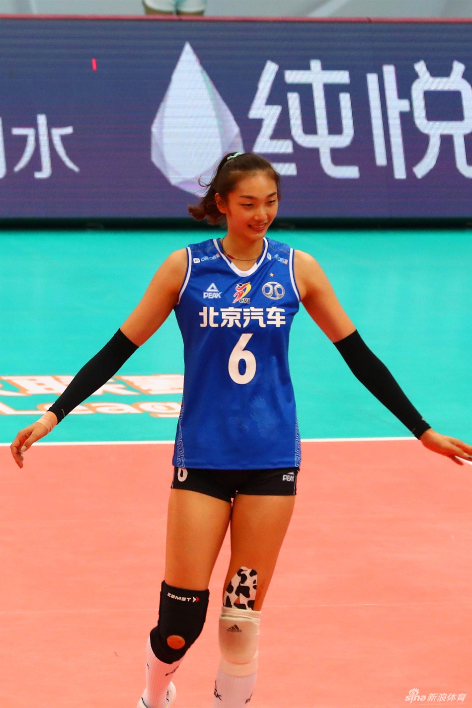 新浪直击排超北京女排3-0福建