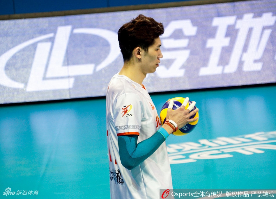 排超决赛②上海男排3-2北京