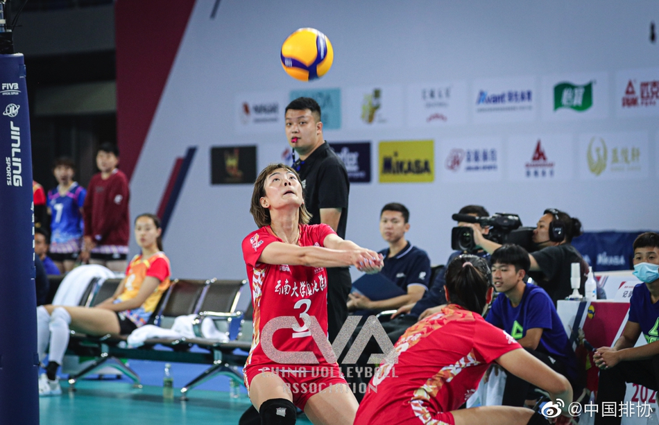 全锦赛北京女排3-0云南女排