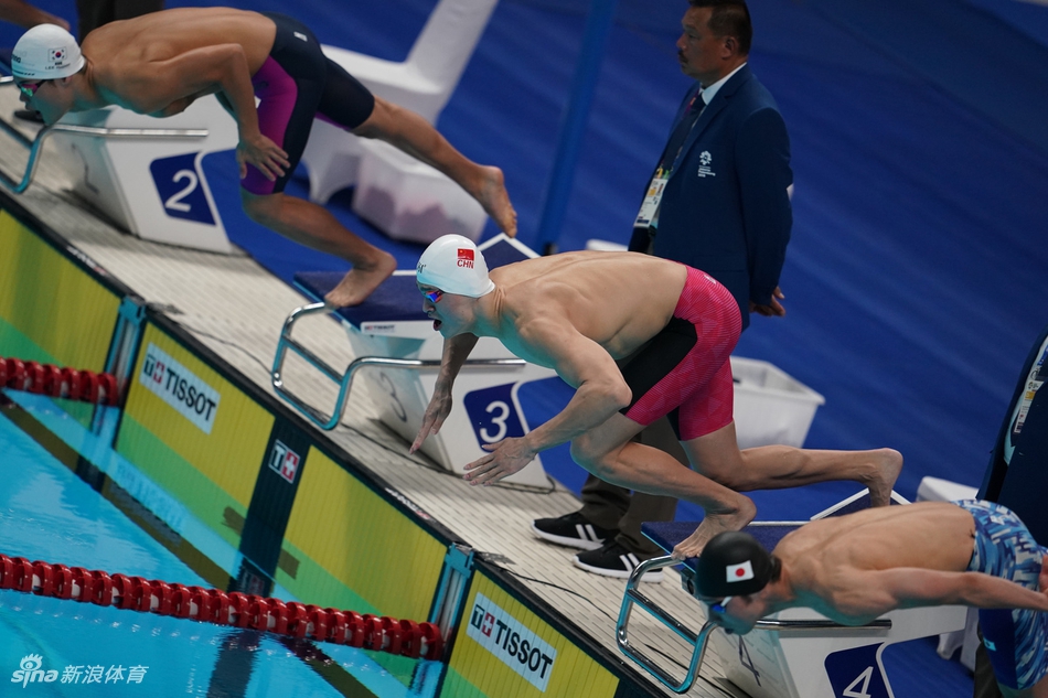 直击亚运男子400米自孙杨夺金