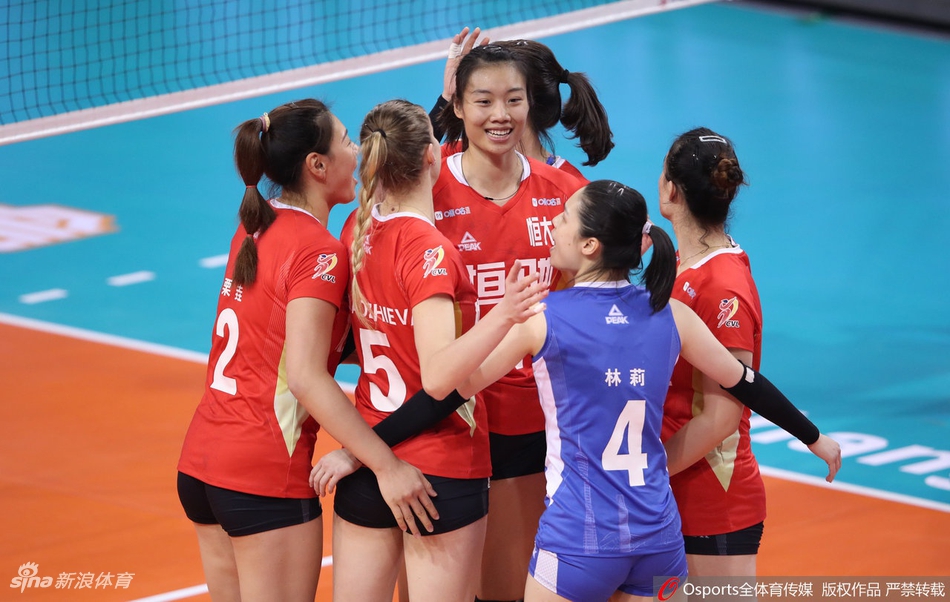 排超半决赛：上海女排3-1恒大