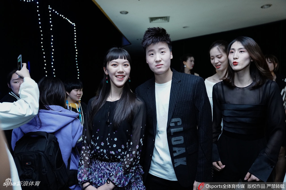 排超全明星红毯后台花絮