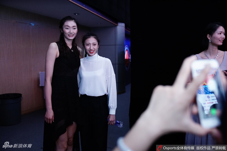 排超全明星红毯后台花絮