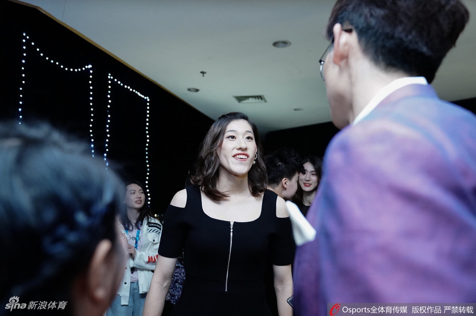 排超全明星红毯后台花絮